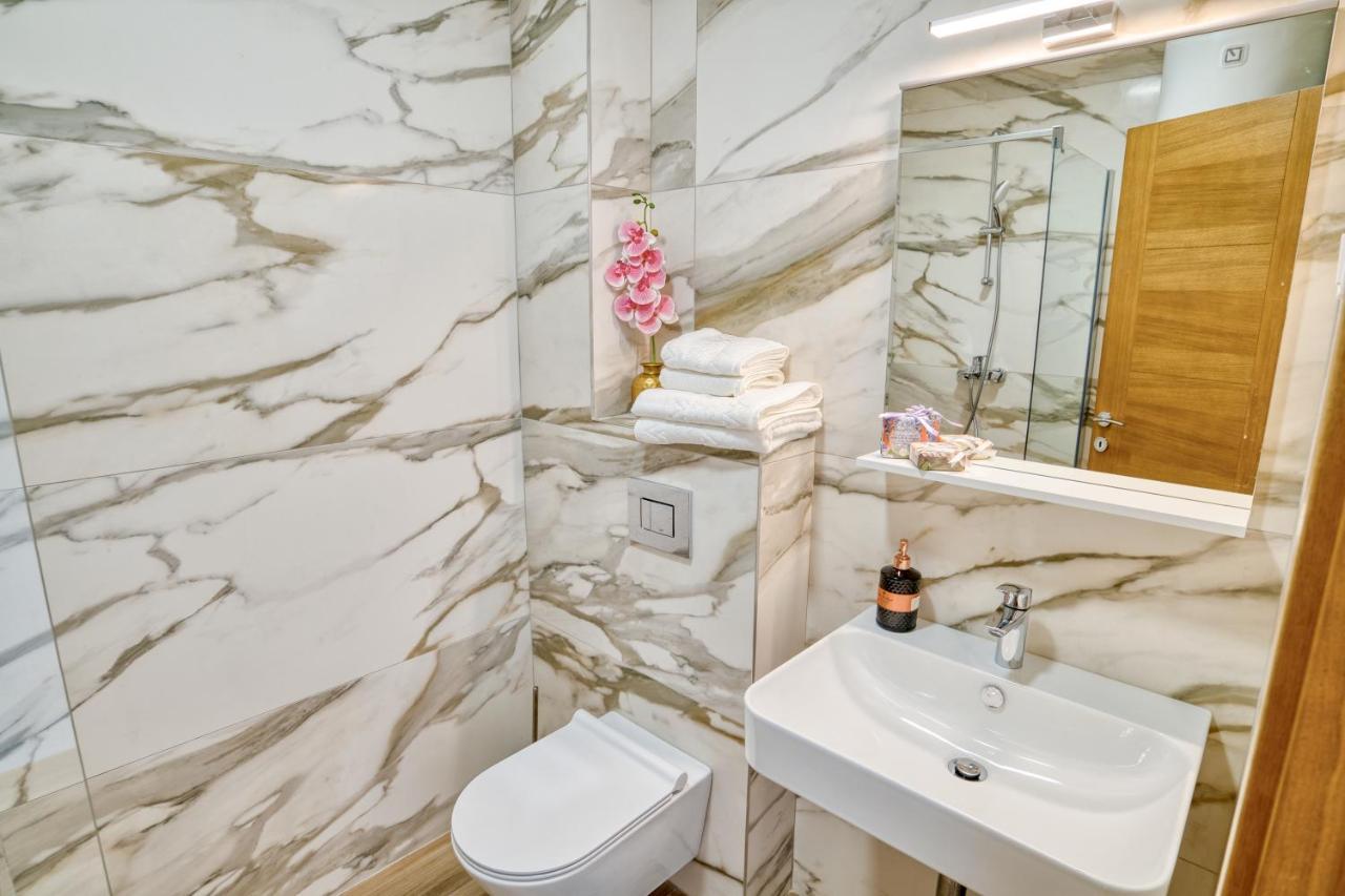 Ivanovic Residences Apartment *