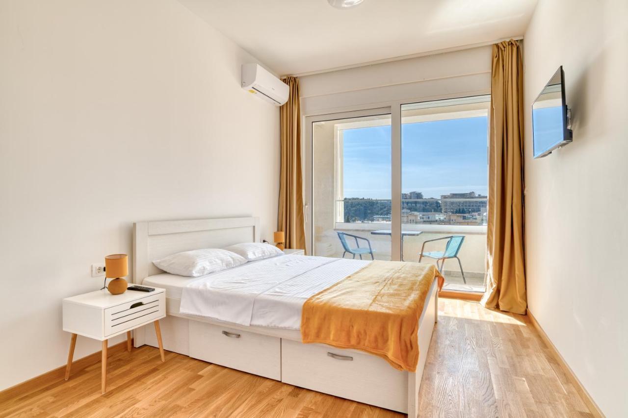 Ivanovic Residences * Budva